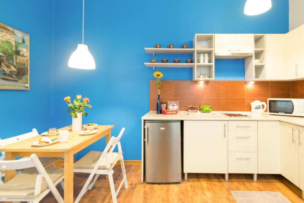 The Quiet Blue Home In The City Center! Kraków Zewnętrze zdjęcie